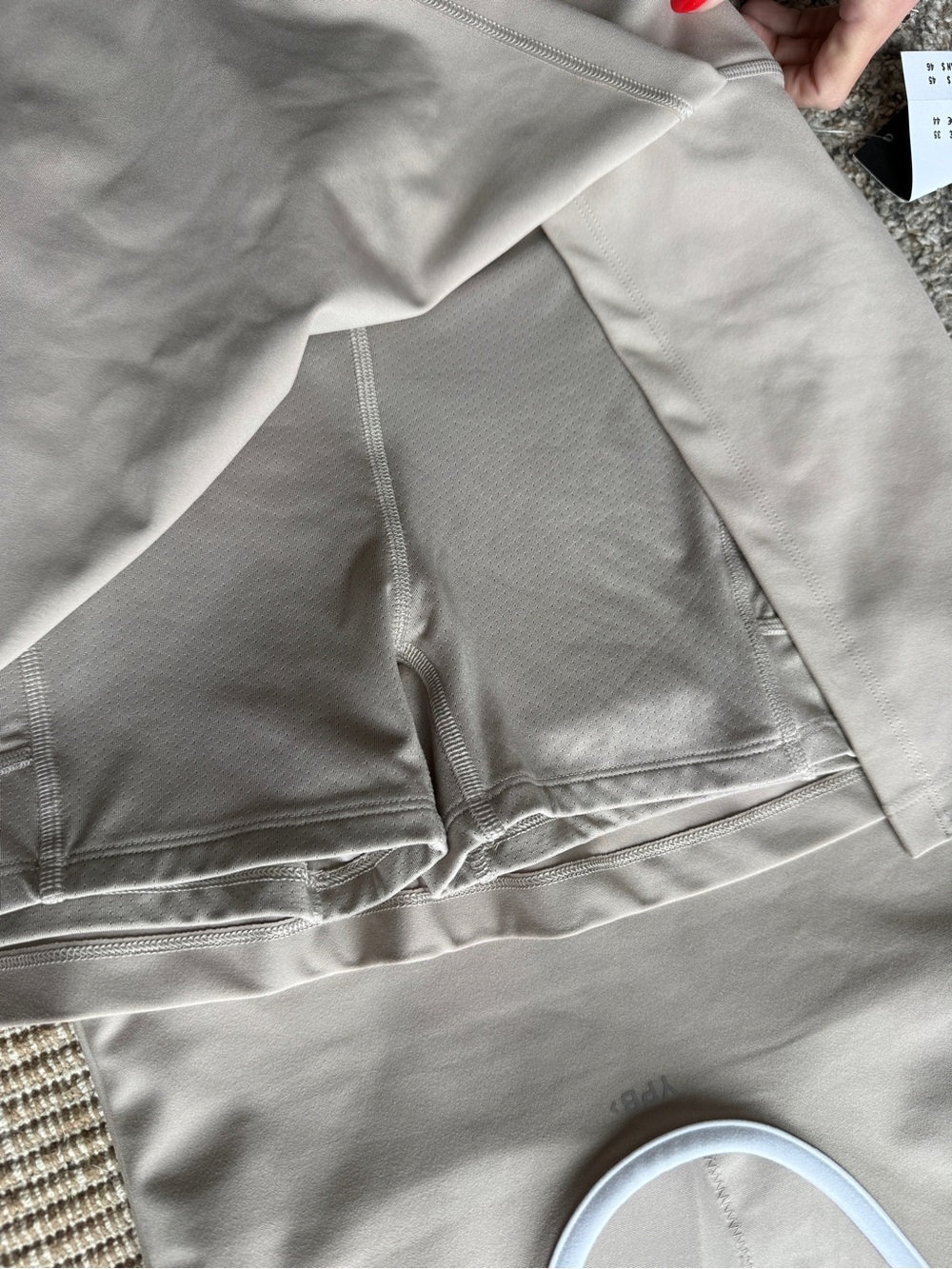 Bra free tank and skort - Picture 3 of 3